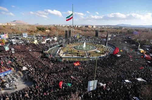 تصاویر شوکه کننده از مراسم تشییع پیکر شهدای سیستان