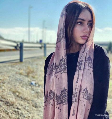 سلفی و عکس بازیگران با تیپ و مدل مانتوهای جدید