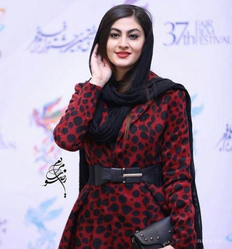 سلفی و عکس بازیگران با تیپ و مدل مانتوهای جدید