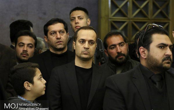 مراسم هفت مرحوم خشایار الوند با حضور بازیگران