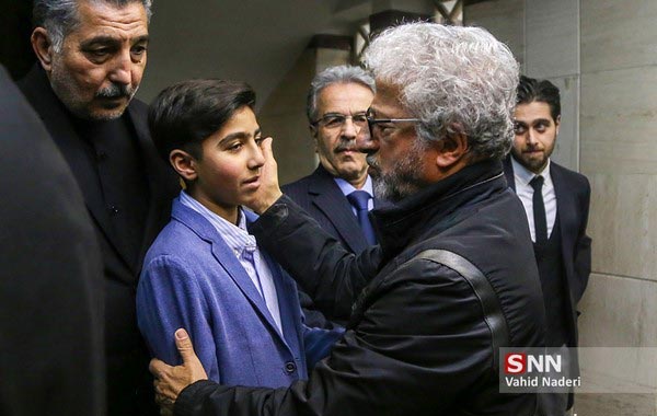 مراسم هفت مرحوم خشایار الوند با حضور بازیگران