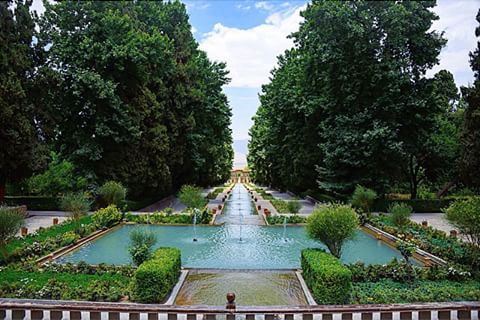 باغ شاهزاده ماهان عجیب ترین زمرد در دل کویر کرمان! تصاویر بی نظیر