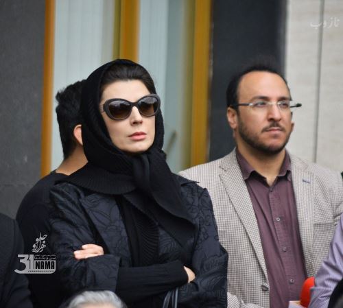 تصاویر غمزده بازیگران در مراسم خاکسپاری جمشید مشایخی
