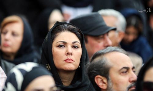 تصاویر غمزده بازیگران در مراسم خاکسپاری جمشید مشایخی