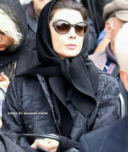 تصاویر غمگین چهره ها در مراسم ختم مرحوم جمشید مشایخی