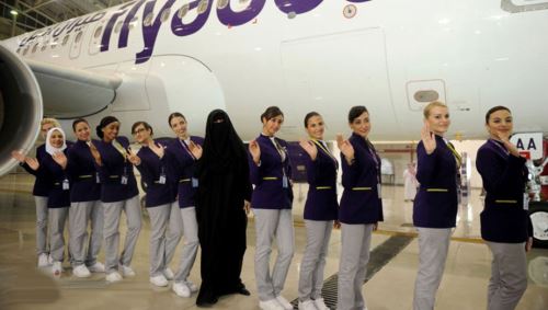 مهمانداران برهنه خطوط ایر لاین جنجالی شد+ عکس