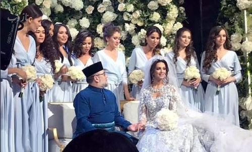 ازدواج جنجالی ملکه زیبایی 25 ساله با پادشاه 55 ساله+ تصاویر