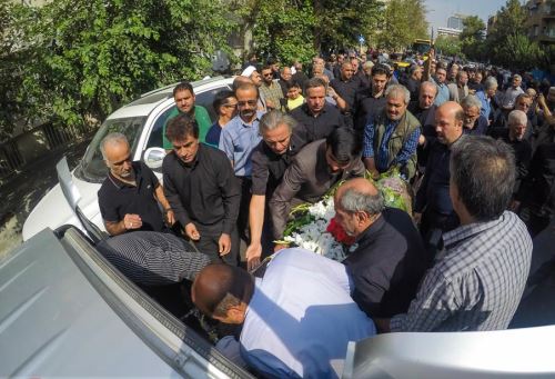 مراسم خاکسپاری غریبانه و تاسف انگیز مرحوم کمال طباطبایی