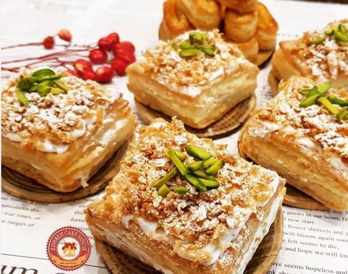 طرز تهیه شیرینی ناپلئونی با انواع تزئین و مدل