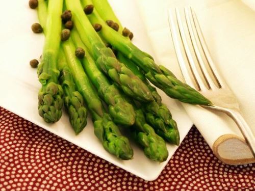 گیاه مارچوبه و انواع آن، روش کاشت و نحوه خوردن مارچوبه