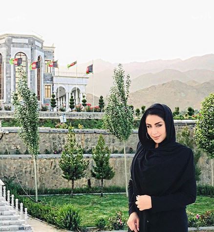 بیوگرافی جدید آرزو نیک بین خواننده جدید و جذاب+ گالری عکس