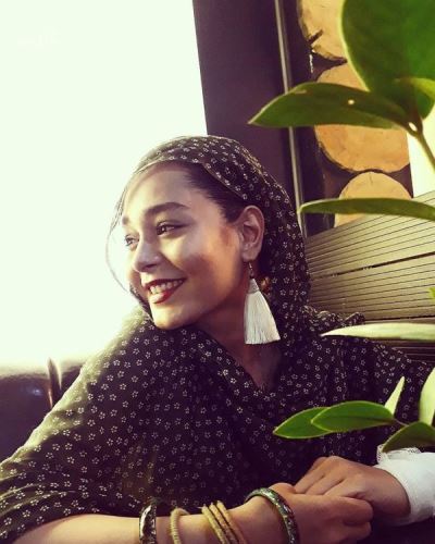 عکس های داغ بازیگران و چهره ها با کپشن های عجیب!