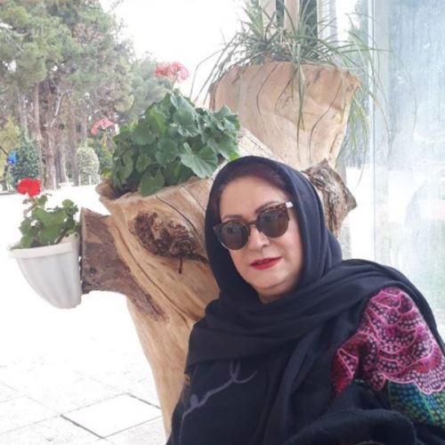 عکس های داغ بازیگران و چهره ها با کپشن های عجیب!