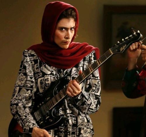 عکس های دیدنی بازیگران از گیتار ویشگا تا گل سر صبا