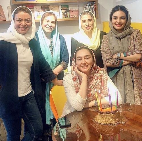 ست های لاکچری مانتو و شال بهاری خانم های بازیگر+ اصول ست