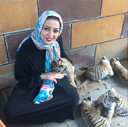 فیلم بازی نفیسه روشن با عجیب ترین حیوان گونه کمیاب جنجالی شد