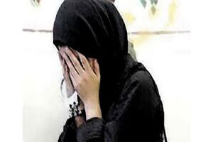 طرفند جنجالی این دختر جوان برای سرقت از مردان
