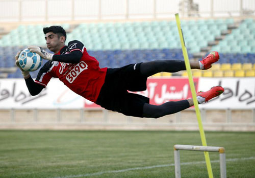 حمله و تیکه کنایه های سنگین به عملکرد بیرانوند تمامی ندارد!
