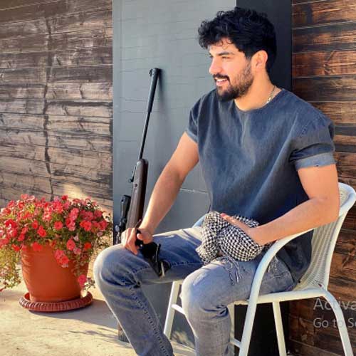 بیوگرافی جدید سینا مهراد و همسرانش/ از ژن خوب تا ژن خوک