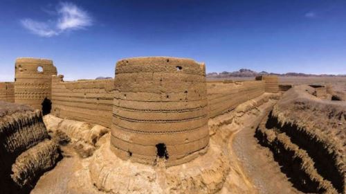 جاذبه های گردشگری عجیب و ناشناخته ایران +تصاویر
