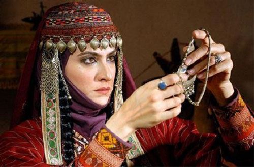 بیوگرافی جدید ویشگا آسایش/ از شوهر لاکچری گرد تا ملکه زیبایی لینن