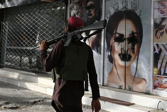 عکس های چهره زنان و دختران بعد از روی کار آمدن طالبان در افغانستان