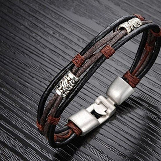 شیک ترین و جدیدترین مدل دستبندهای چرمی مردانه