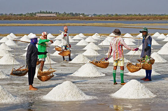 برترین فیلم های سینمایی غم انگیز تاریخ سینما + عکس و خلاصه داستان