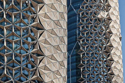 عکس هایی از هندسه عجیب و غریب برج های البحر