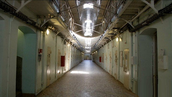 نگاهی به زندان های مخوف با شکنجه های ترسناک در جهان + تصاویر
