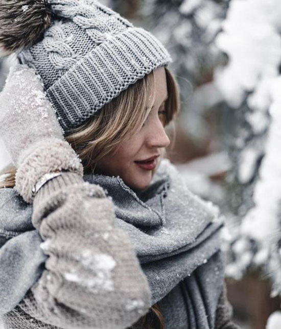 عکس های جالب و دیدنی ژست دختر برای عکس گرفتن در زمستان