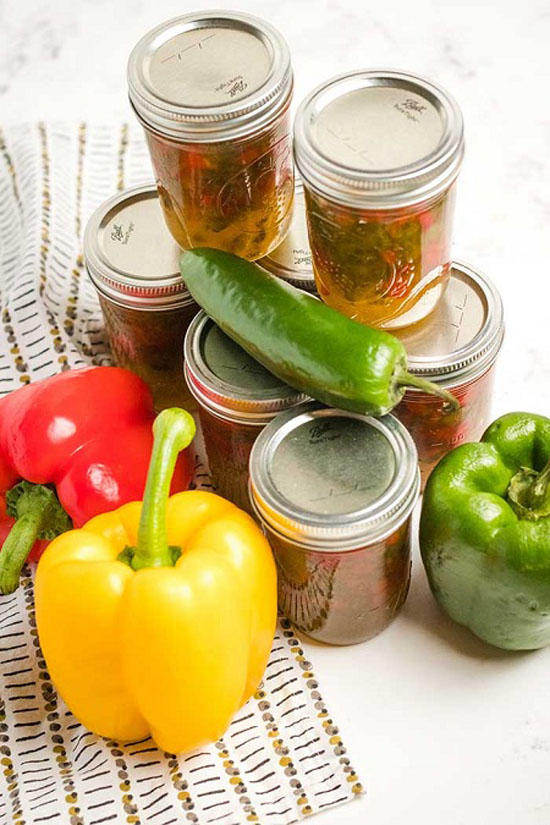 طرز درست کردن مربای فلفل دلمه ای خاص و خوش طعم