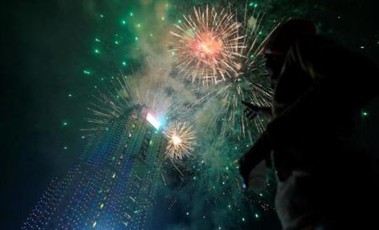 عکس های دیدنی جشن سال نو میلادی 2022 در سراسر جهان