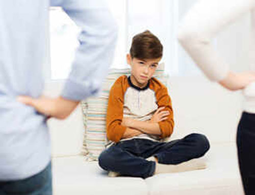 با نوجوان و کودک گستاخ و حرف گوش نکن چطور رفتار کنیم