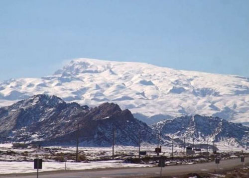 قله شیرکوه قله ی دیدنی و برجسته جهان در یزد+ موقعیت و مسیر دسترسی