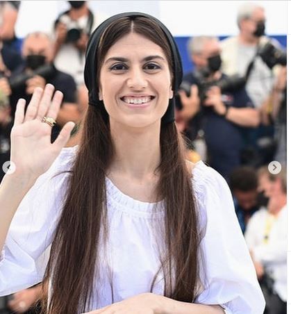بیوگرافی سارینا فرهادی و تیپ و استایل های مورد بحث!