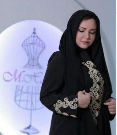 25 عکس و سلفی جنجالی از تیپ و استایل نیلوفر امینی فر مجری
