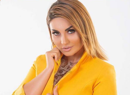 پوشش جنجالی شبنم تووزلو در حرم امام رضا و قم