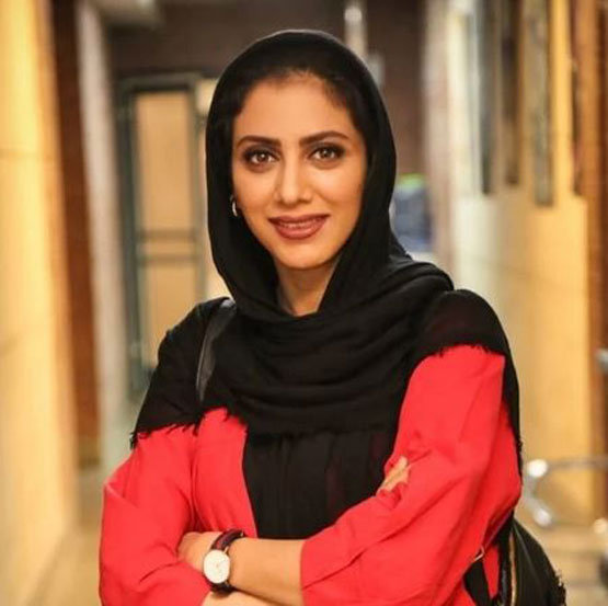 بیوگرافی جدید مونا فرجاد و چهره ی عجیبش بعد سرطان+ گالری عکس