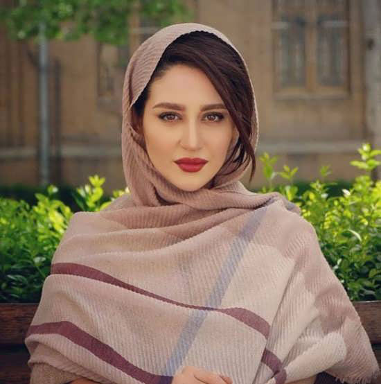 بیوگرافی و عکس های داغ میترا رفیع دختر گیلدخت