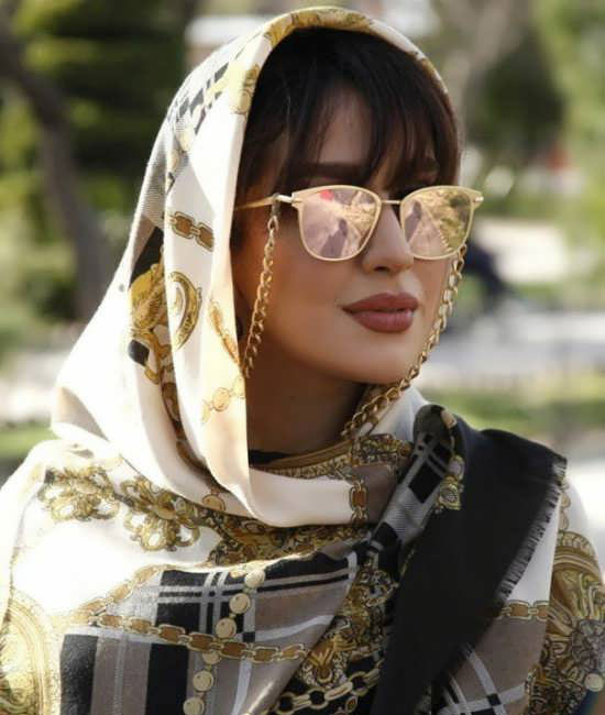 بیوگرافی و عکس های داغ میترا رفیع دختر گیلدخت