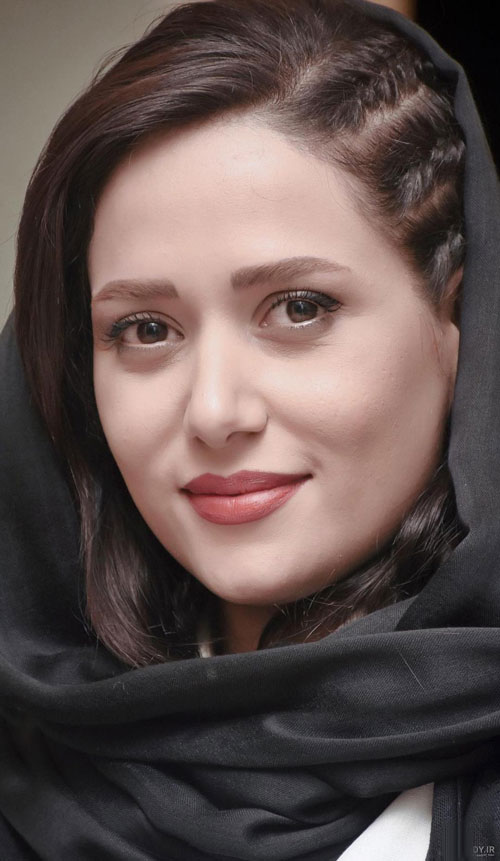سبک زندگی و بیوگرافی پریناز ایزدیار و گالری عکس