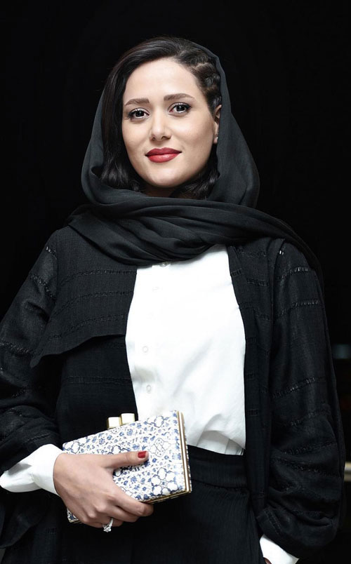 سبک زندگی و بیوگرافی پریناز ایزدیار و گالری عکس