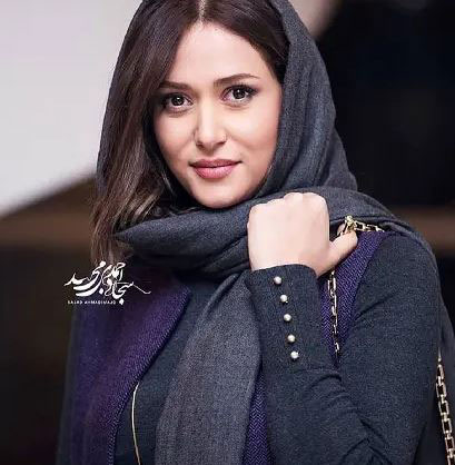 سبک زندگی و بیوگرافی پریناز ایزدیار و گالری عکس