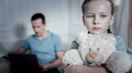 8 نوع کودک آزاری و اثرات سوء آن توسط والدین