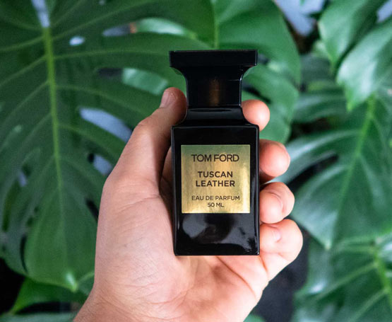 رایحه‌ای که از خاطره می‌آید: راهنمای کامل انتخاب عطر چرمی و لوکس