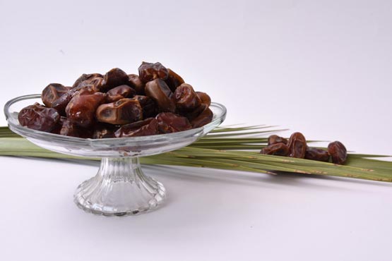 کالری خرما کبکاب چقدر است؟