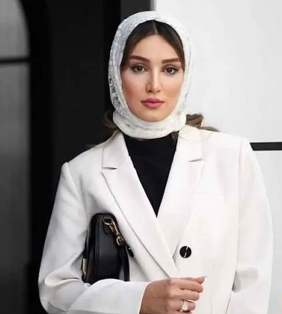 بیوگرافی زارا (زهرا) نادری فر | بازیگر نقش هوژان در ناریا