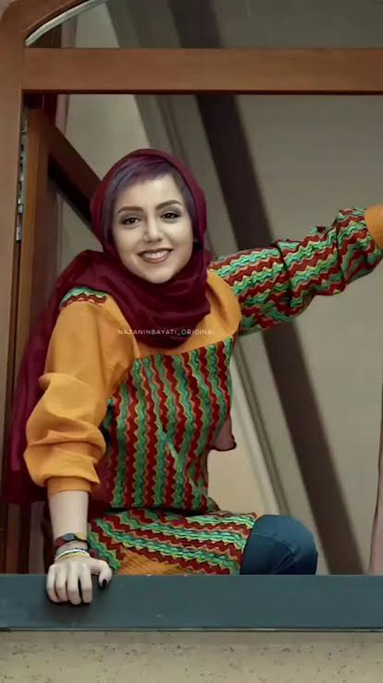 گالری عکس استایل‌های جذاب و استریت استایل نازنین بیاتی