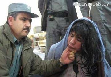 دستگیری نظامیان طالبان با لباس زنانه!! (+ تصاویر)